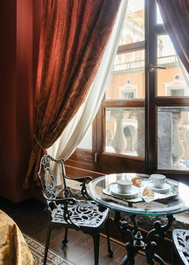 Carafa Di Maddaloni Residenza Di Charme Nápoles Exterior foto