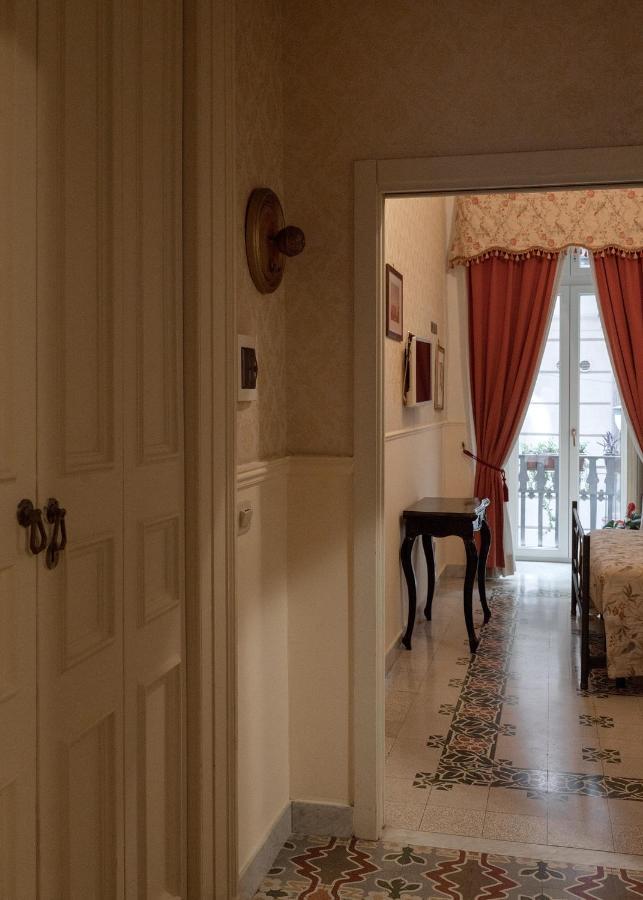 Carafa Di Maddaloni Residenza Di Charme Nápoles Exterior foto